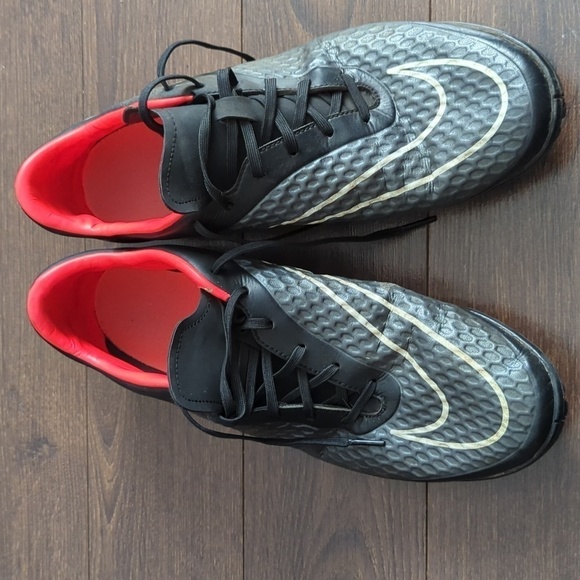 Rare Nike Hypervenom Phelon Turf 599846-016 Black Crimson Soccer Shoes. - Picture 2 of 12